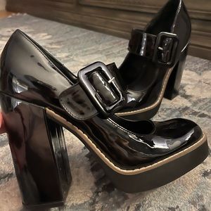 Steve Madden Tarrah Platform Heels